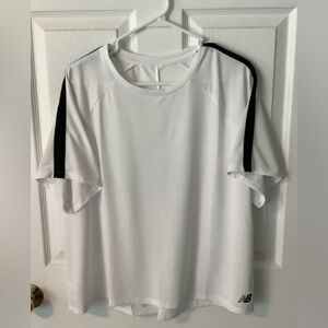 New Balance women’s Tee Shirt